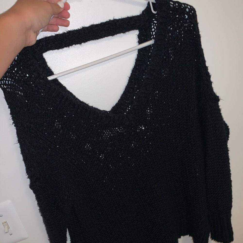 Black Hollister sweater